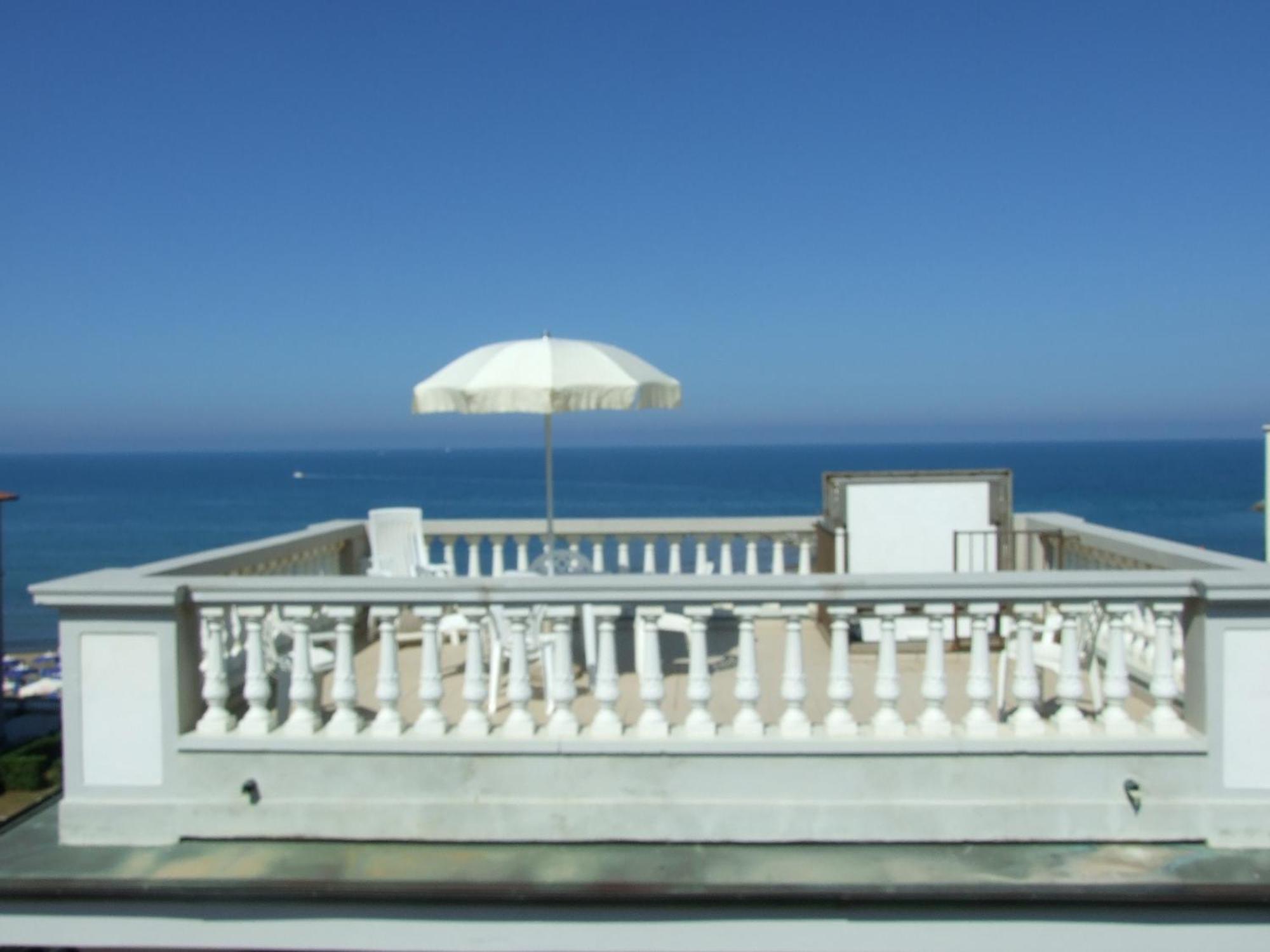 Residence Villa Piani Сан-Вінченцо Екстер'єр фото